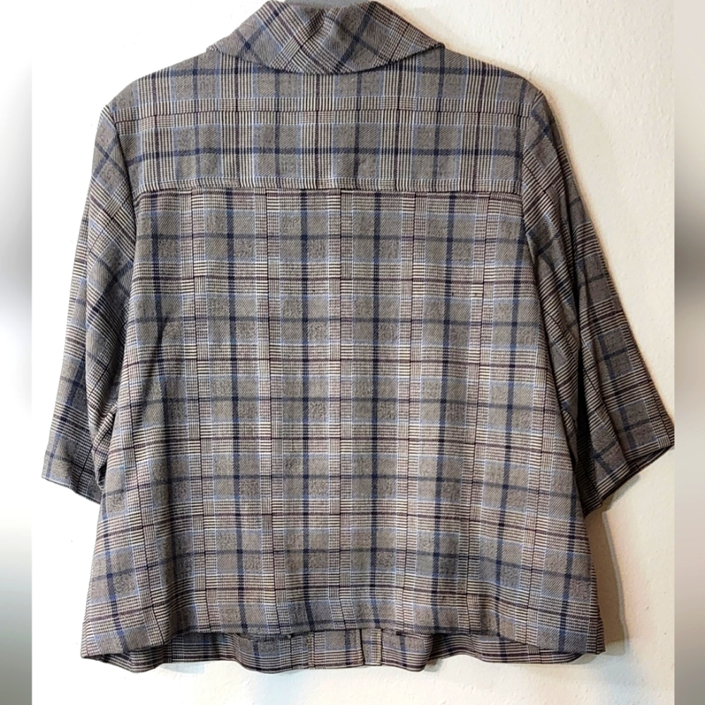 Fall/Winter Cropped Jacket - Picture 4 of 8